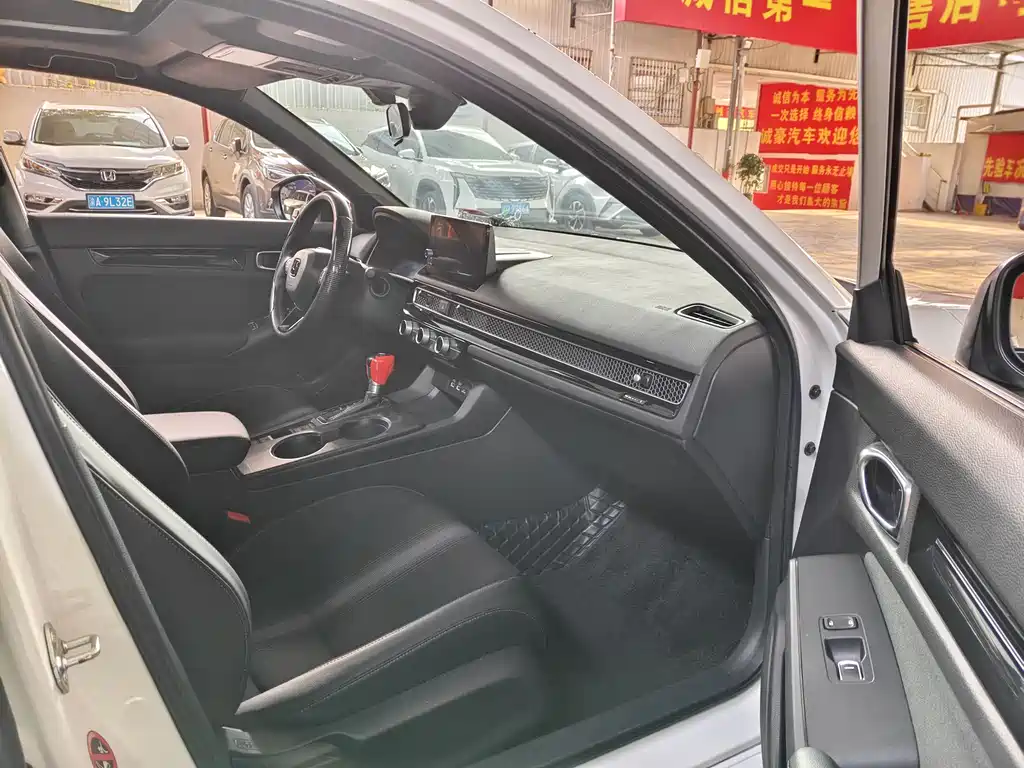 Civic HATCHBACK 240 TURBO CVT Extreme Sharp