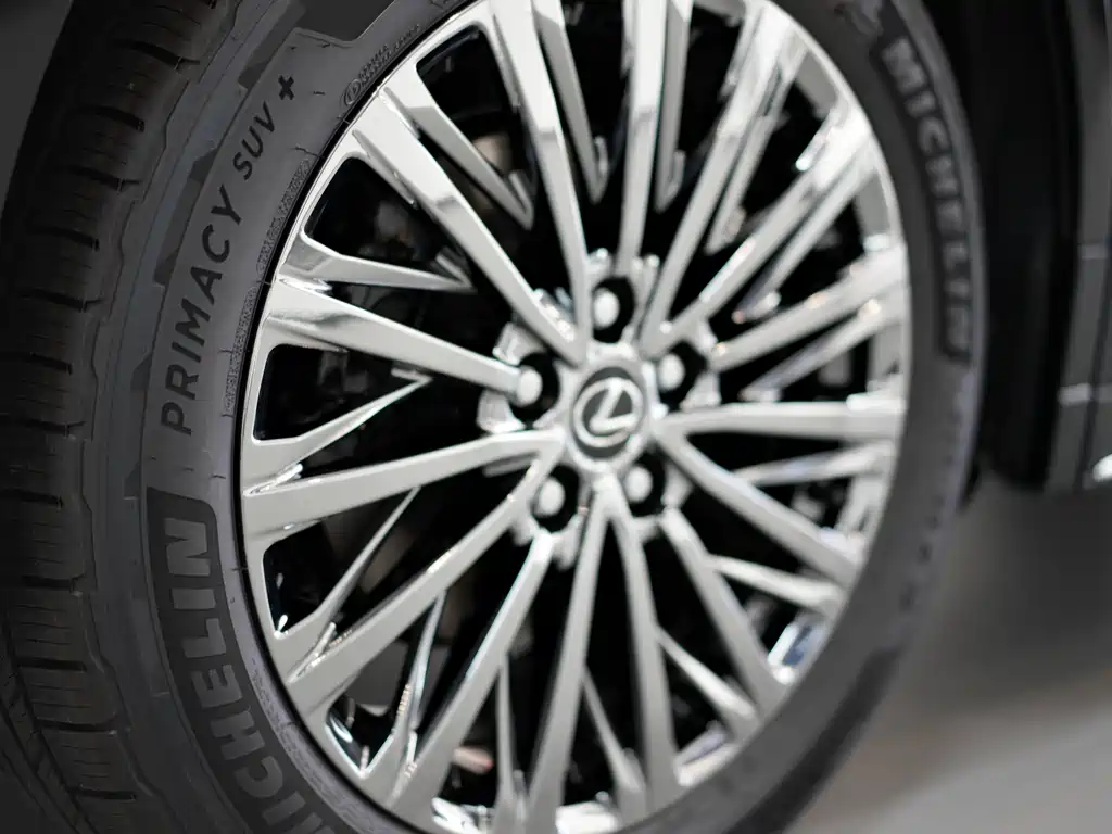 Lexus LM 500 h 6-seat Supreme