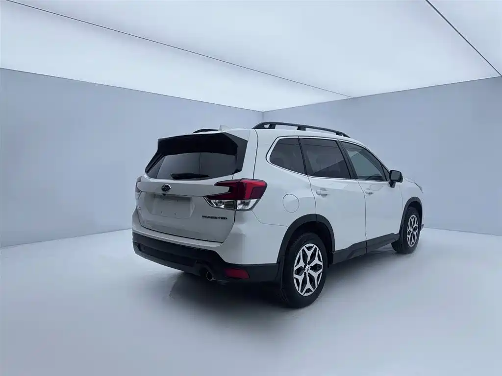 Forester 2.0 i AWD Luxury EyeSight
