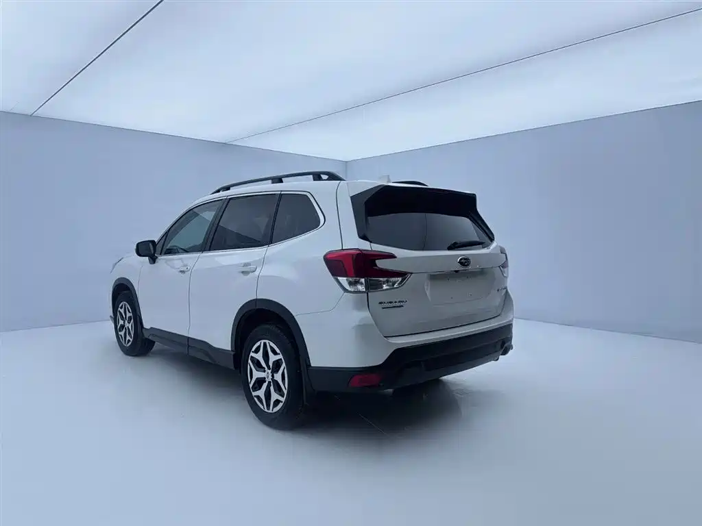 Forester 2.0 i AWD Luxury EyeSight