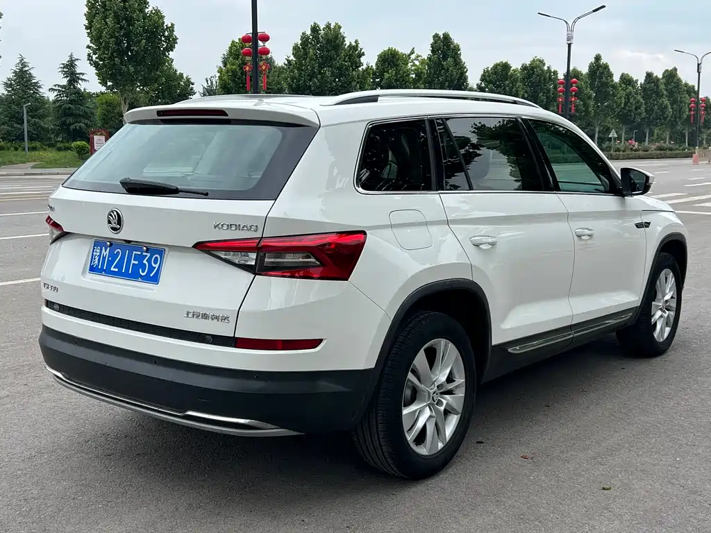 Kodiaq Facelift TSI330 5-seat 2 WD Luxury Enjoyment