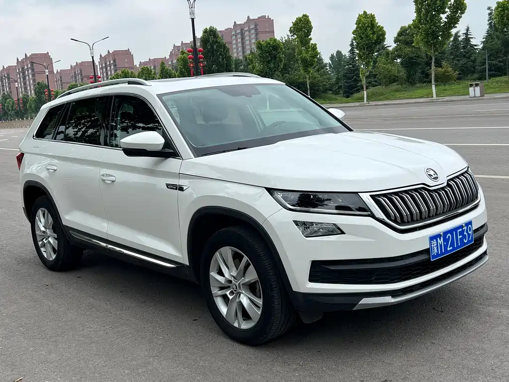 Kodiaq Facelift TSI330 5-seat 2 WD Luxury Enjoyment