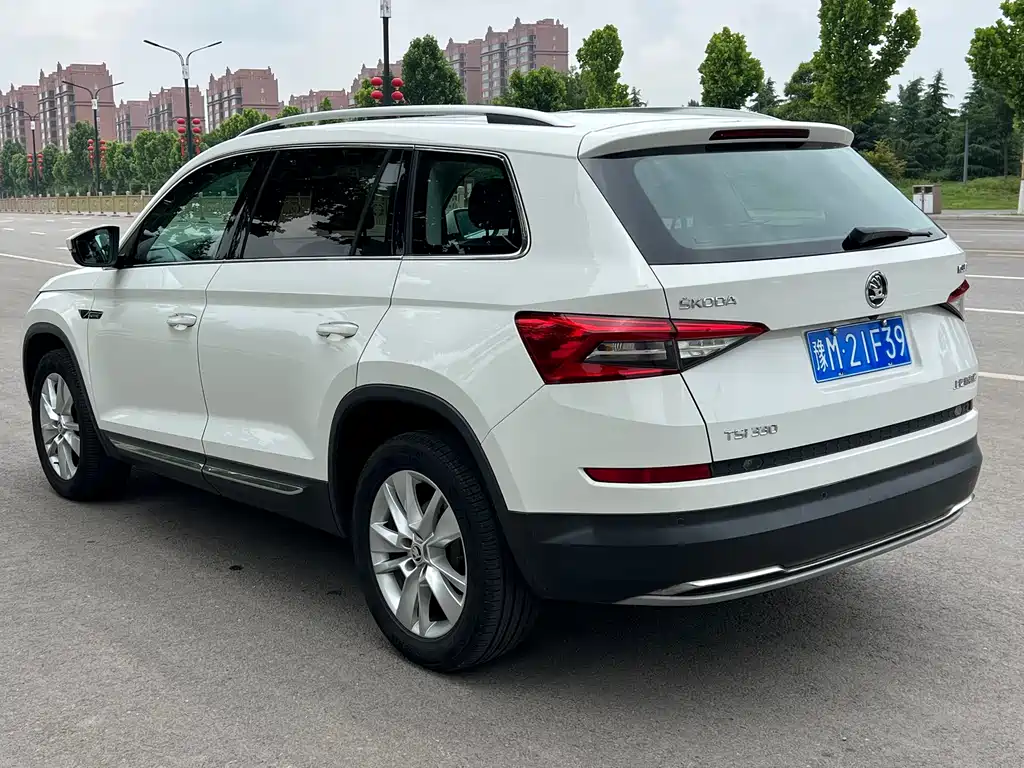 Kodiaq Facelift TSI330 5-seat 2 WD Luxury Enjoyment
