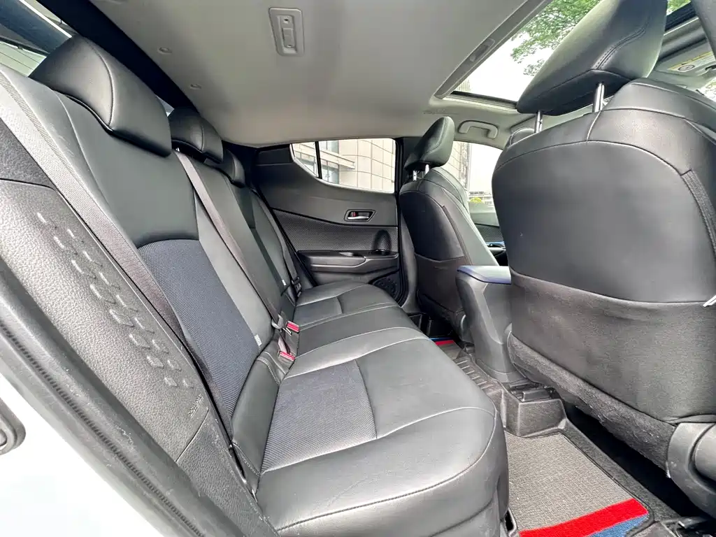 Toyota C-HR 2.0 L Luxury
