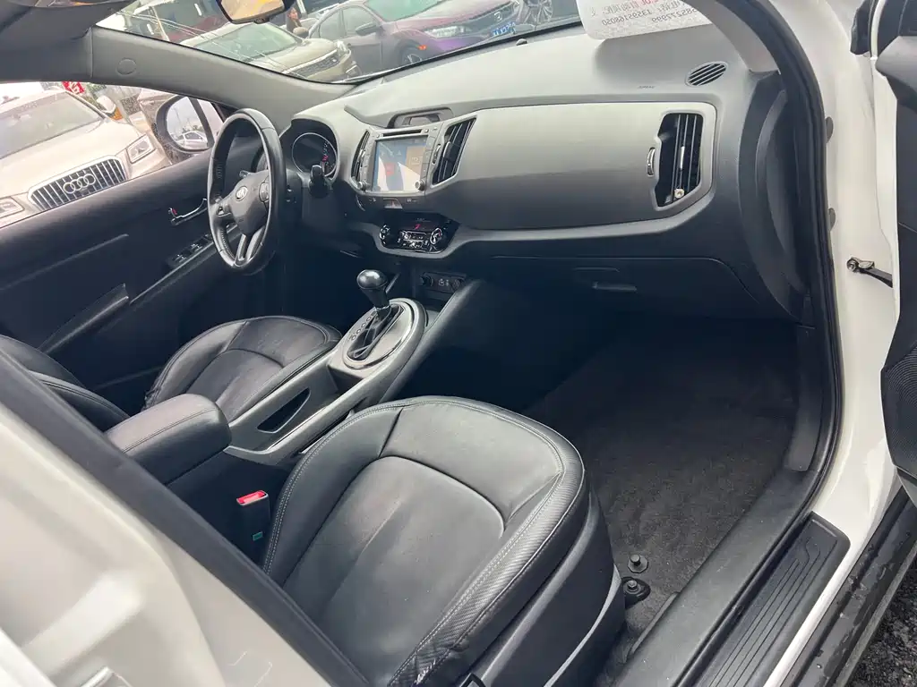 Sportage 2.0 L Auto 2 WD GLS