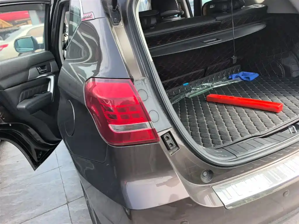 Haval H2 Red Label 1.5 T Manual 2 WD Luxury
