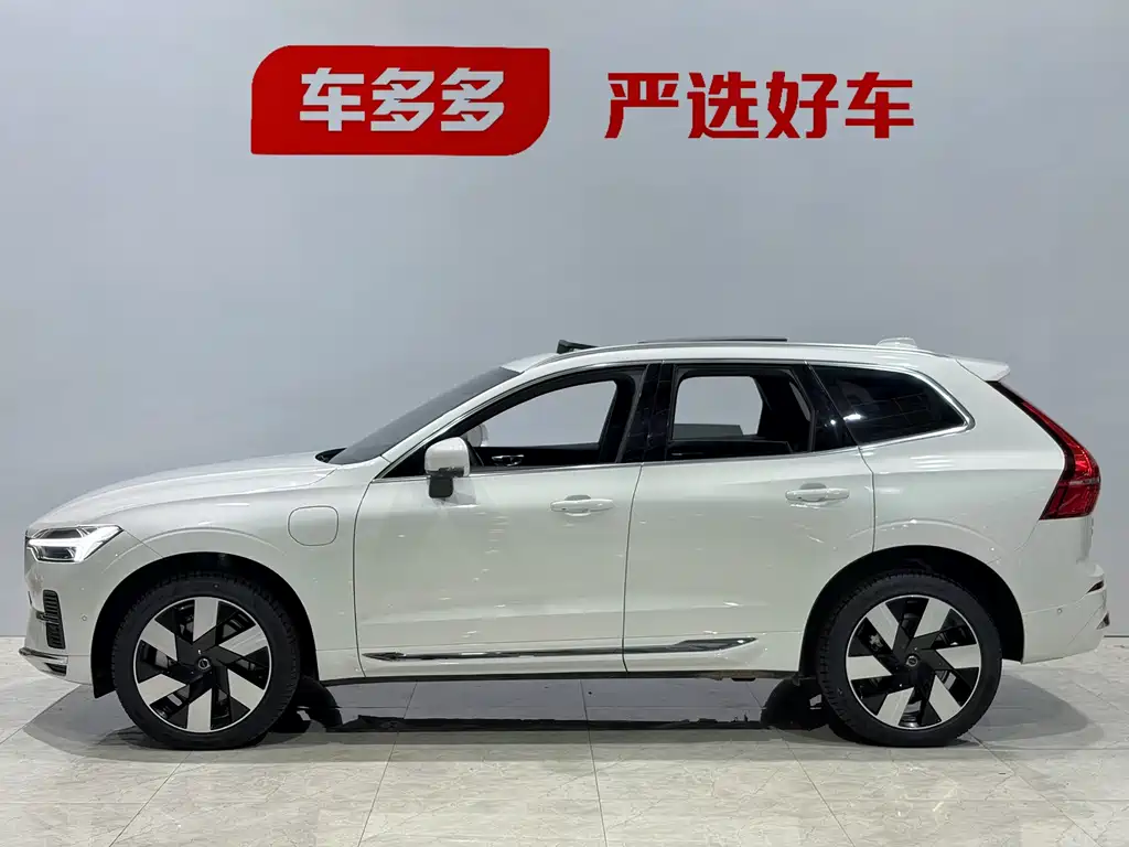Volvo XC60 PHEV T8 PHEV Long Range 4 WD Smart Grace Luxury