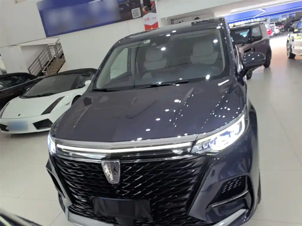 Roewe iMAX8 400 TGI Supreme Series Honored