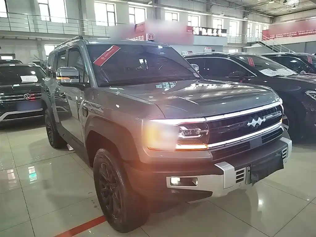Leopard 5 Explorer