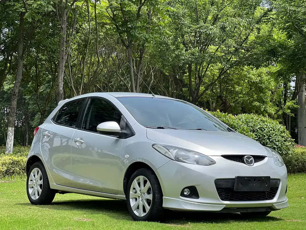 Mazda 2 Dynamic Shine 1.5 L Auto Value