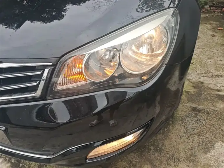 Roewe 350 1.5 L Auto Swift Joy