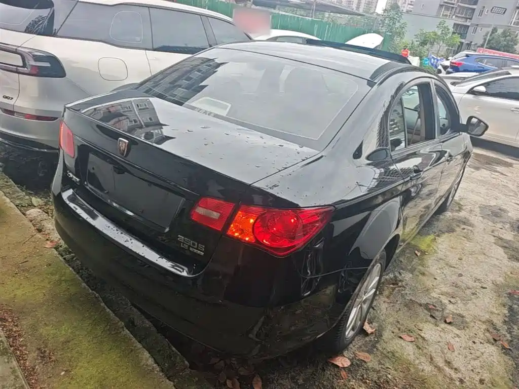 Roewe 350 1.5 L Auto Swift Joy