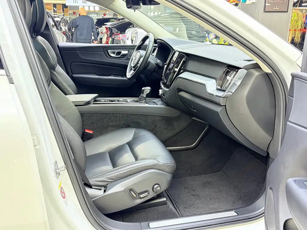 Volvo XC60 T5 4 WD Smart Ease