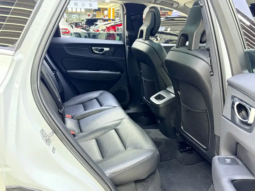Volvo XC60 T5 4 WD Smart Ease