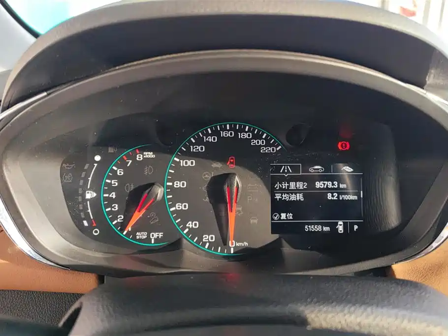 Tracker 1.4 T Auto 2 WD Luxury