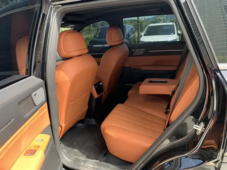 Jetour Shanhai L7 PLUS 121 km Luxury 5-seat