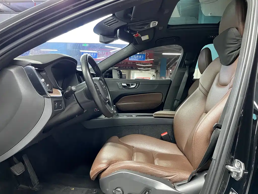 Volvo XC60 T5 4 WD Smart Vision Luxury