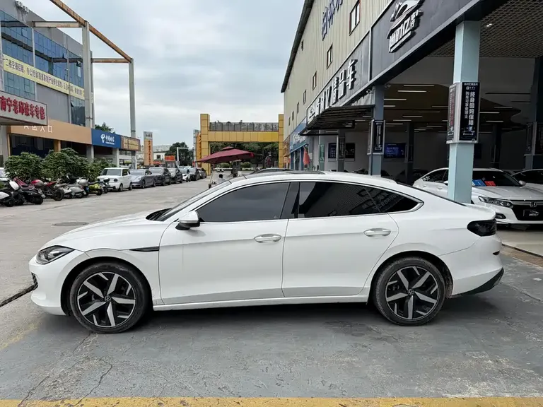 Volkswagen Lamando Lamando L 280 TSI DSG Spicy Cool