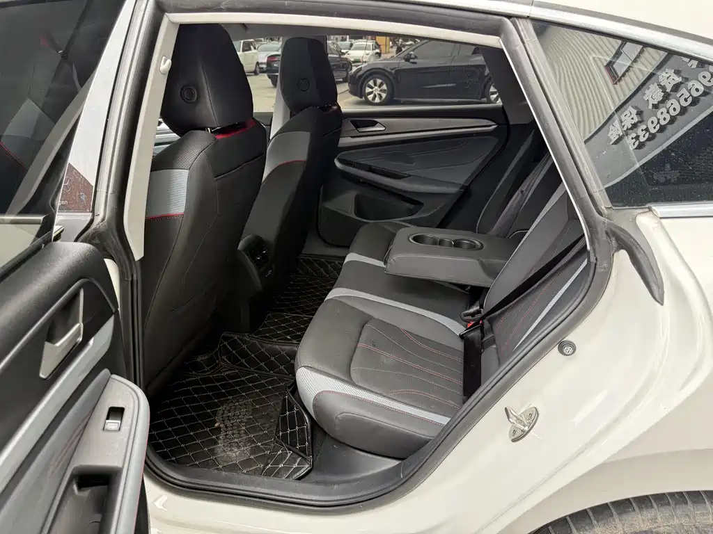 Lamando Lamando L 280 TSI DSG Spicy Cool
