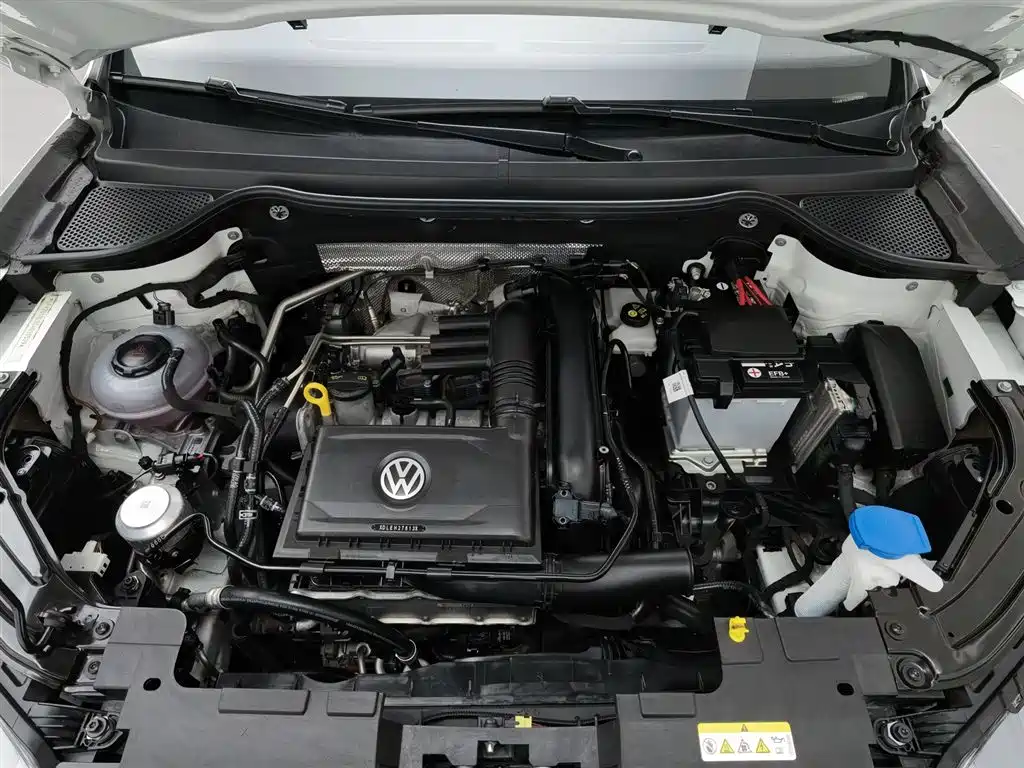 Jetta VS5 280 TSI Manual Pioneer