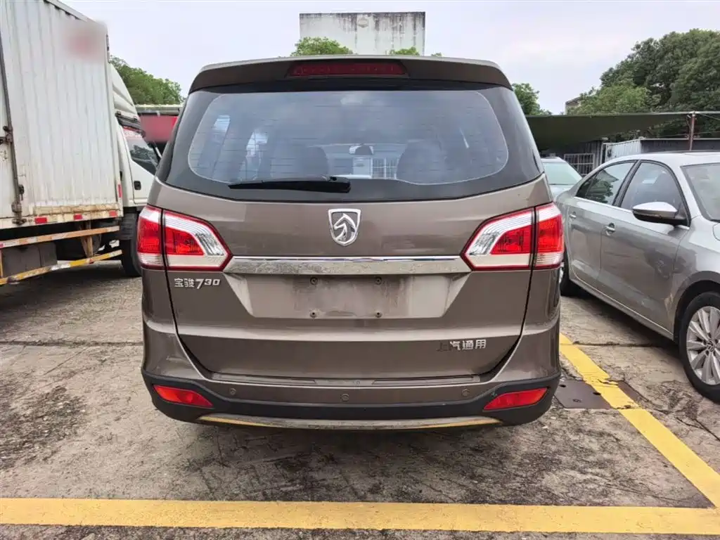 Baojun 730 1.5 L Manual Comfort 7-seat