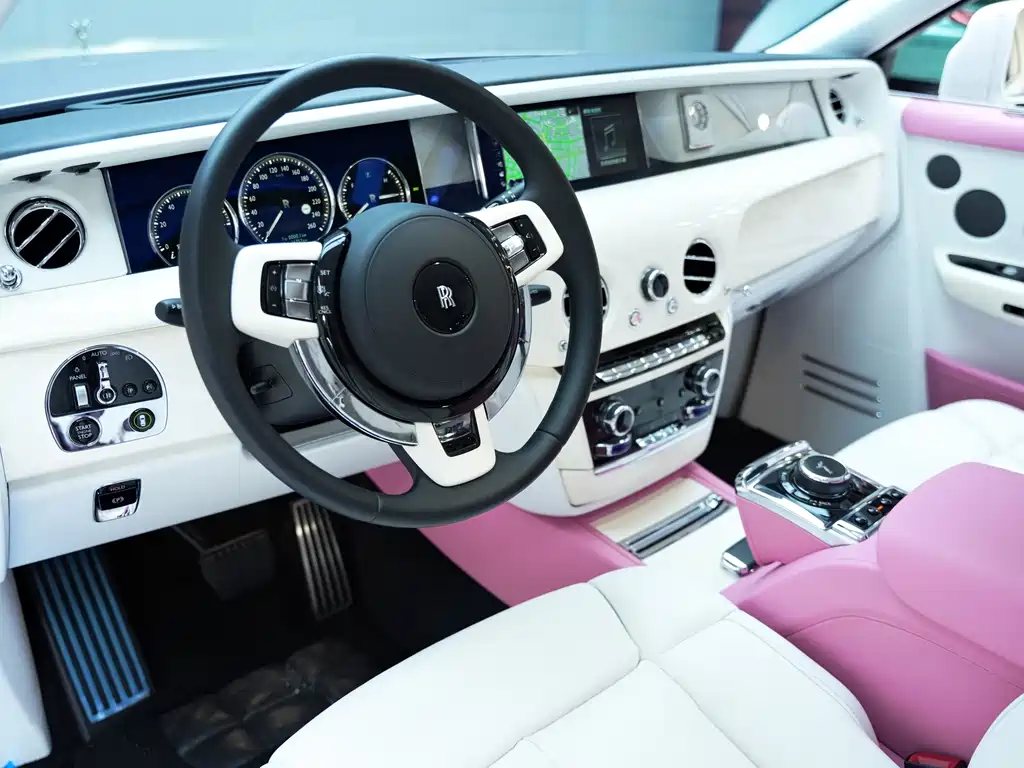 Phantom 6.7 T LWB Range