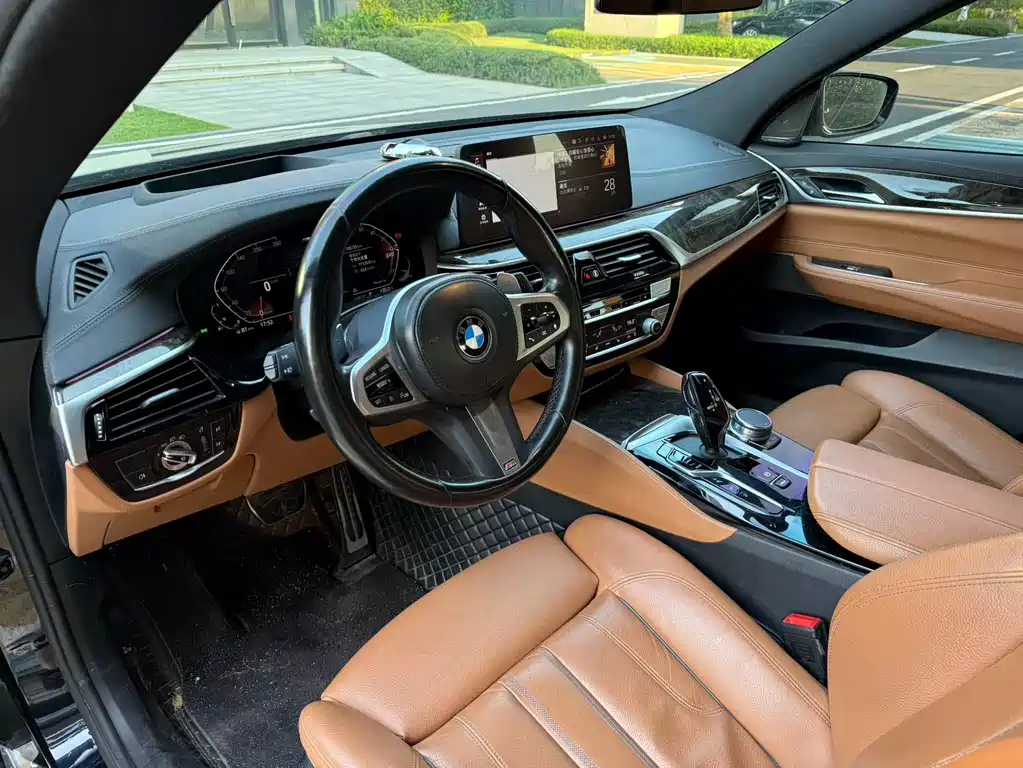 BMW 6 Series GT 630 i M Sport Package