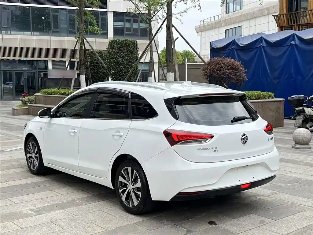 Excelle GX 阅朗 2018款 18 T 自动旗舰型