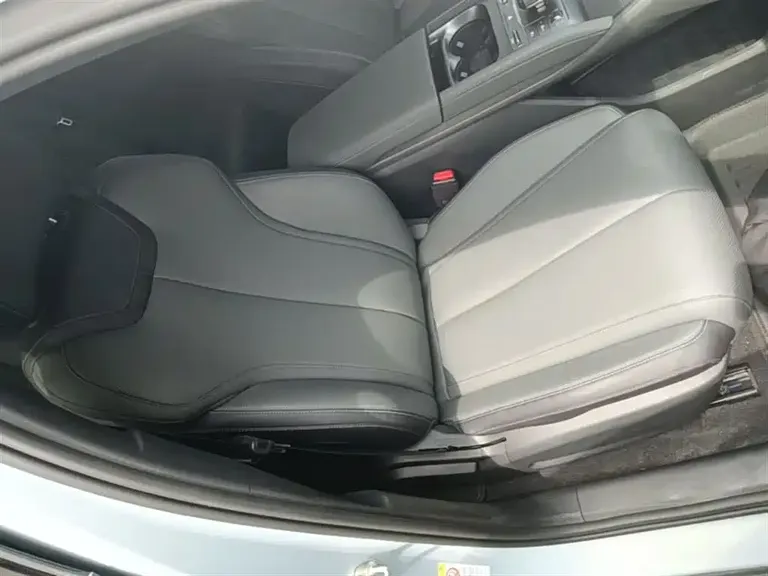 BYD Qin L DM-i 80 KM Leading