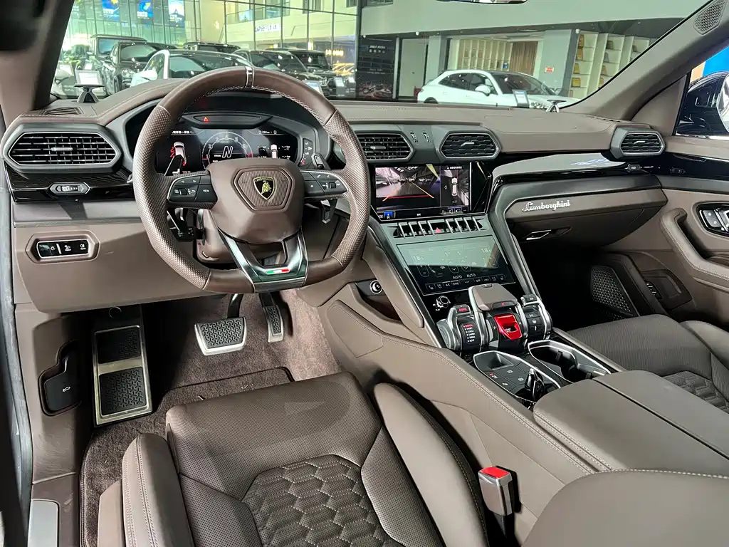 Urus 4.0 T V8 S