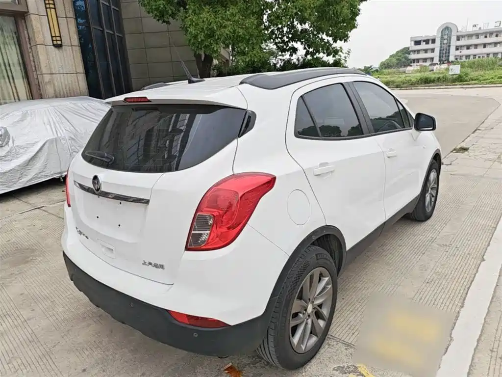 Encore 18 T Auto 2 WD Urban Leading
