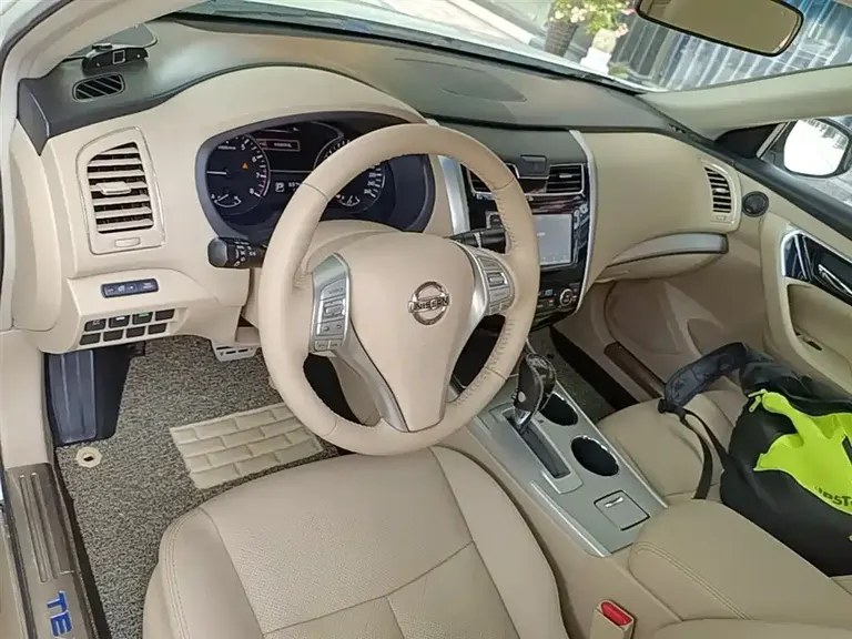 Nissan Teana Facelift 2.0 L XL Comfort