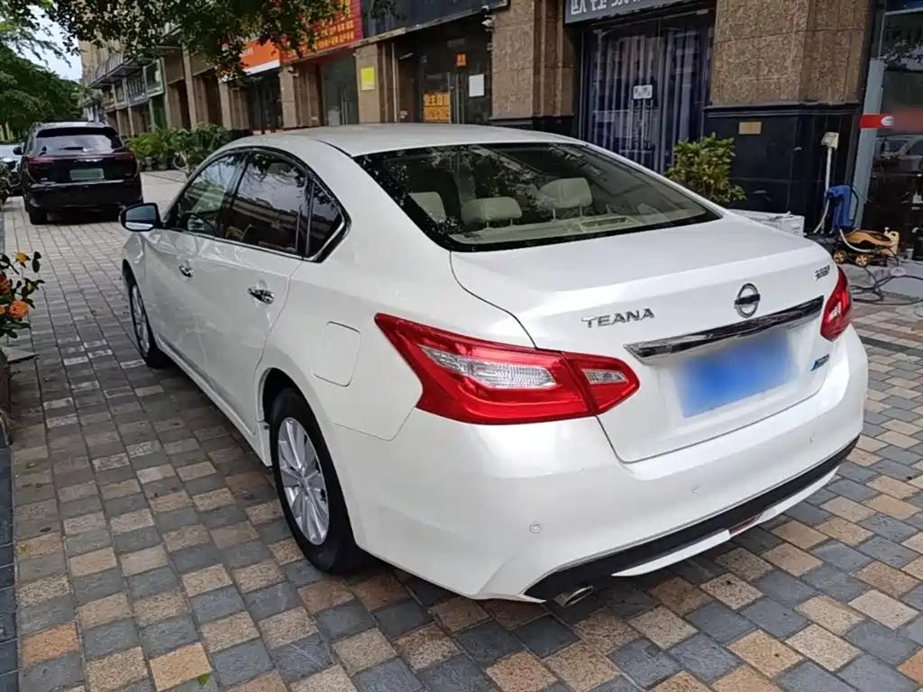 Teana Facelift 2.0 L XL Comfort