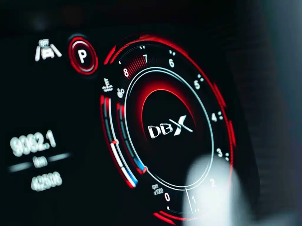 Aston Martin DBX 4.0 T V8