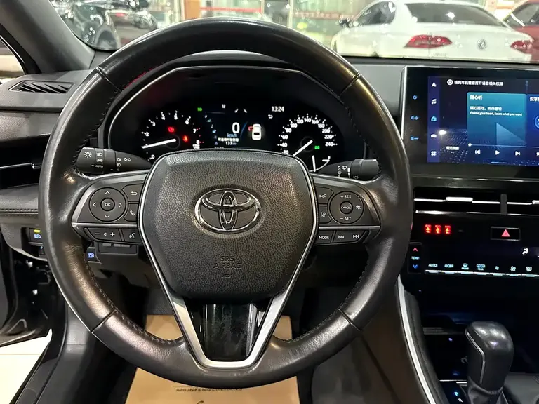 Toyota Avalon 2.0 L Luxury