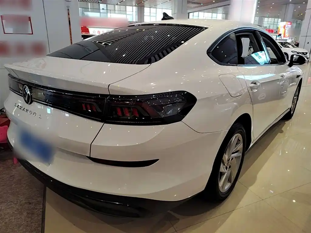 Lamando Lamando L 280 TSI DSG Dazzle Hot