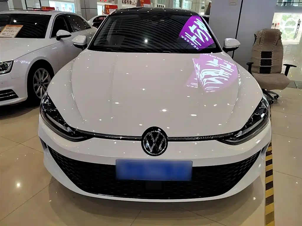 Lamando Lamando L 280 TSI DSG Dazzle Hot