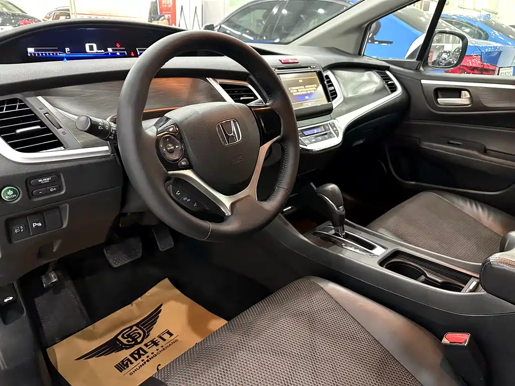 Jade 1.8 L Auto Comfort Elite 5-seat