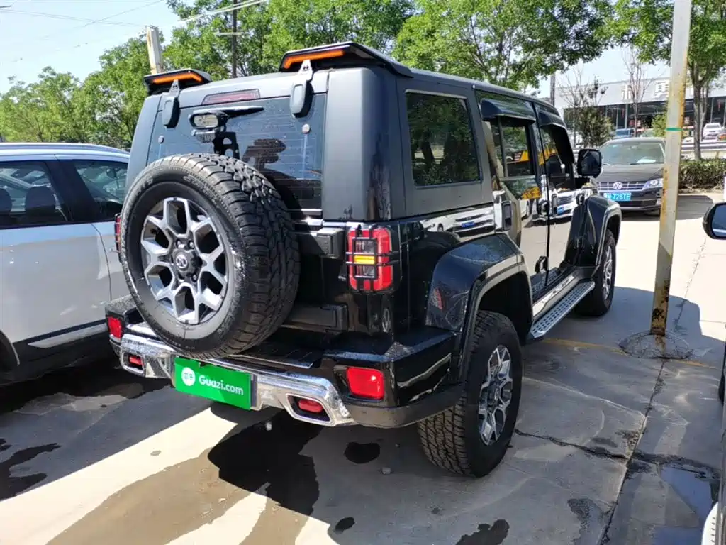 BAIC BJ40 PLUS 2.3 T Auto 4 WD Premium CN-V
