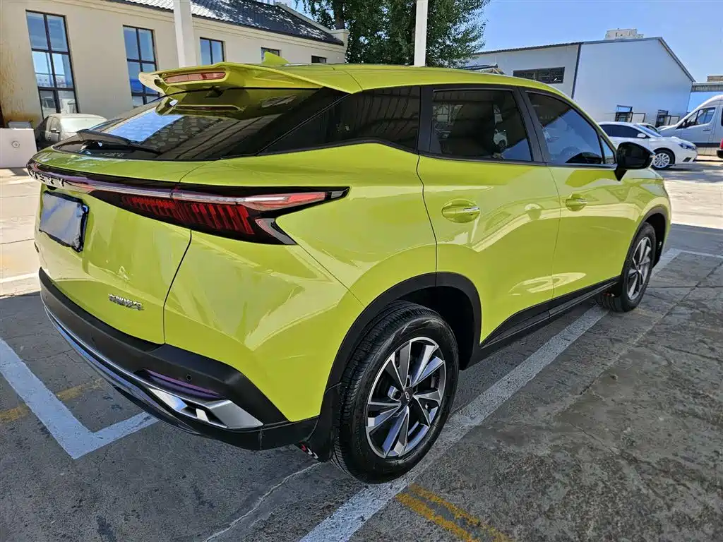 Omoda 1.5 T CVT Cross