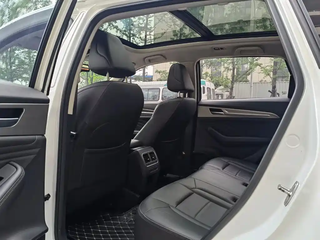 Haval F7 1.5 T 2 WD i CN-V