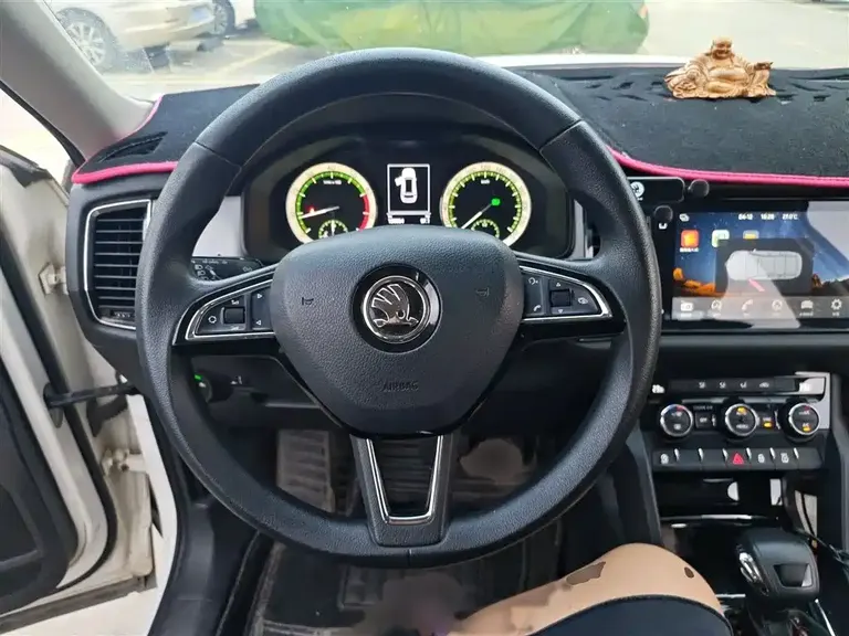 Skoda Kodiaq Facelift TSI330 5-seat 2 WD Comfort