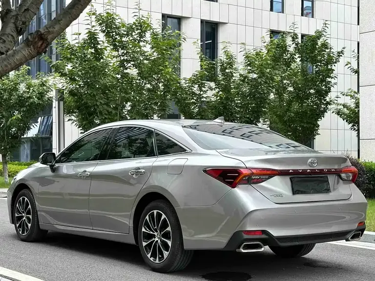 Toyota Avalon 2.0 L Luxury