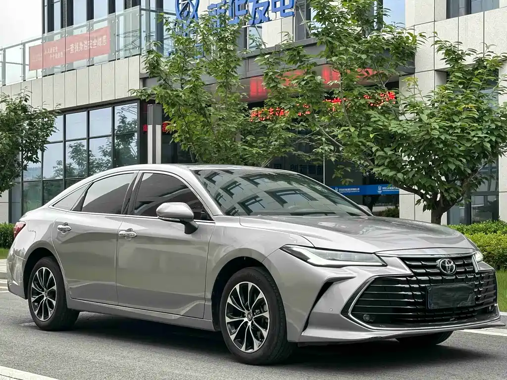 Avalon 2.0 L Luxury