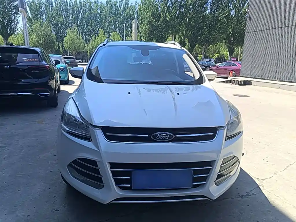 Kuga 1.5 L GTDi 2 WD Style