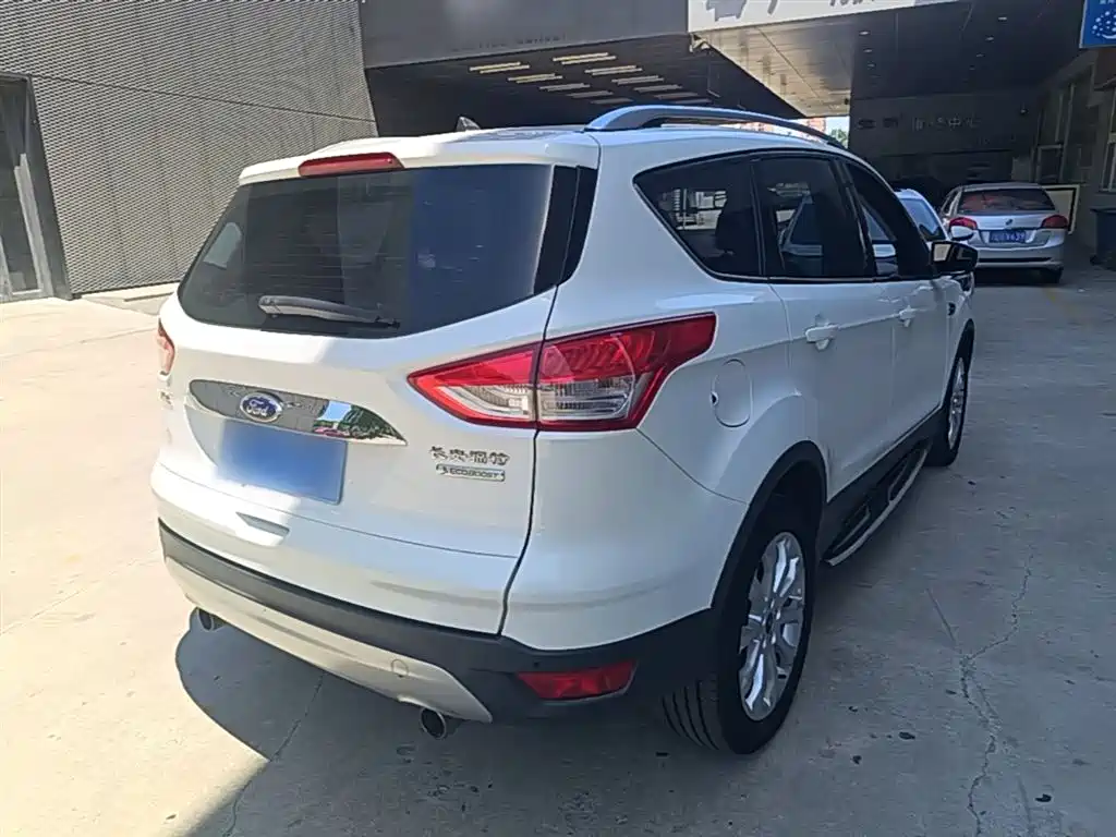 Kuga 1.5 L GTDi 2 WD Style