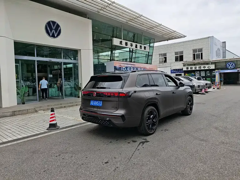 Volkswagen Teramont Teramont Pro 450 TSI 4 WD Summit
