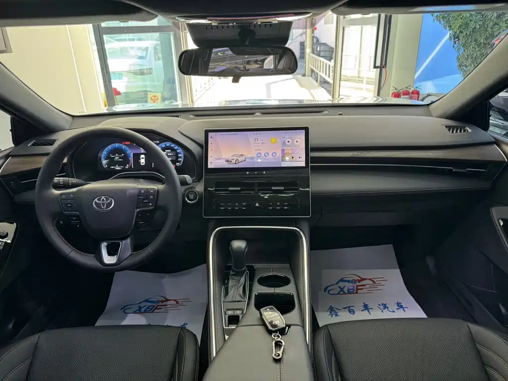 Avalon 2.0 L Luxury