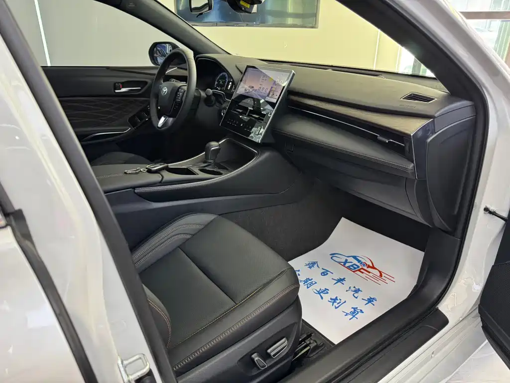 Avalon 2.0 L Luxury