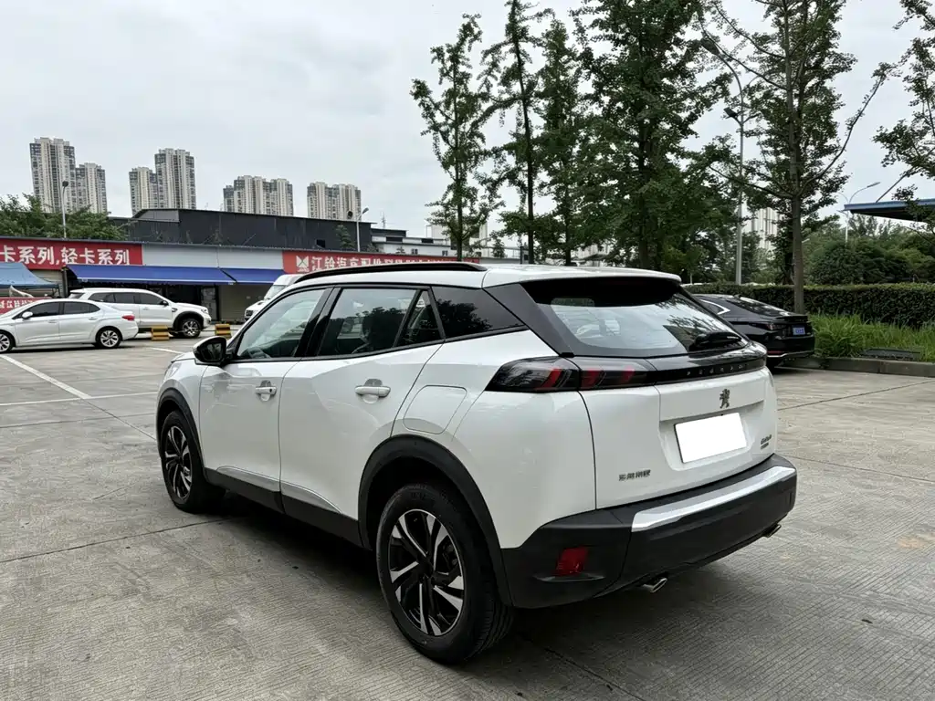 Peugeot 2008 2022 230 THP THE ONE